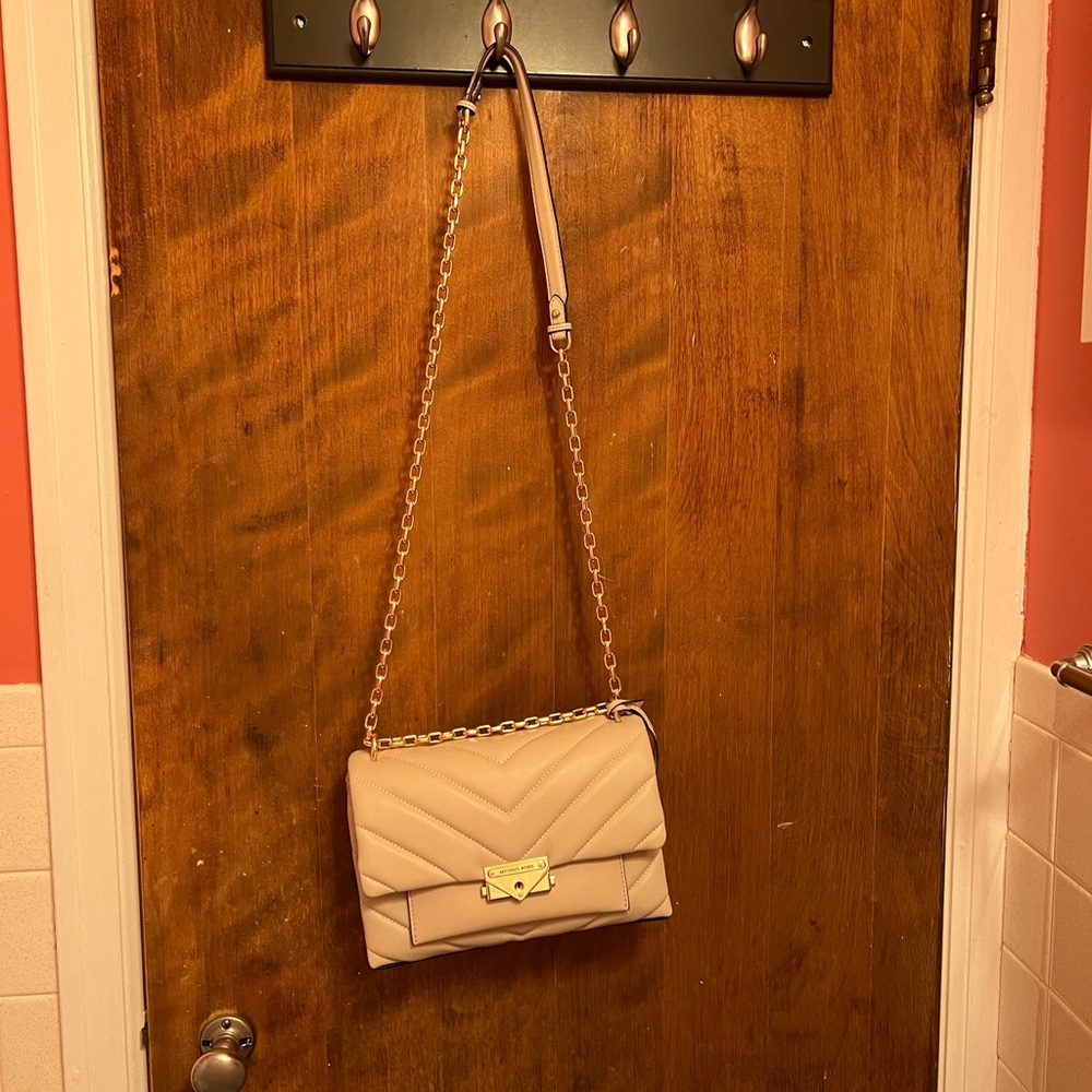 Michael Kors Blush Quilted bag - Picture 7 of 7